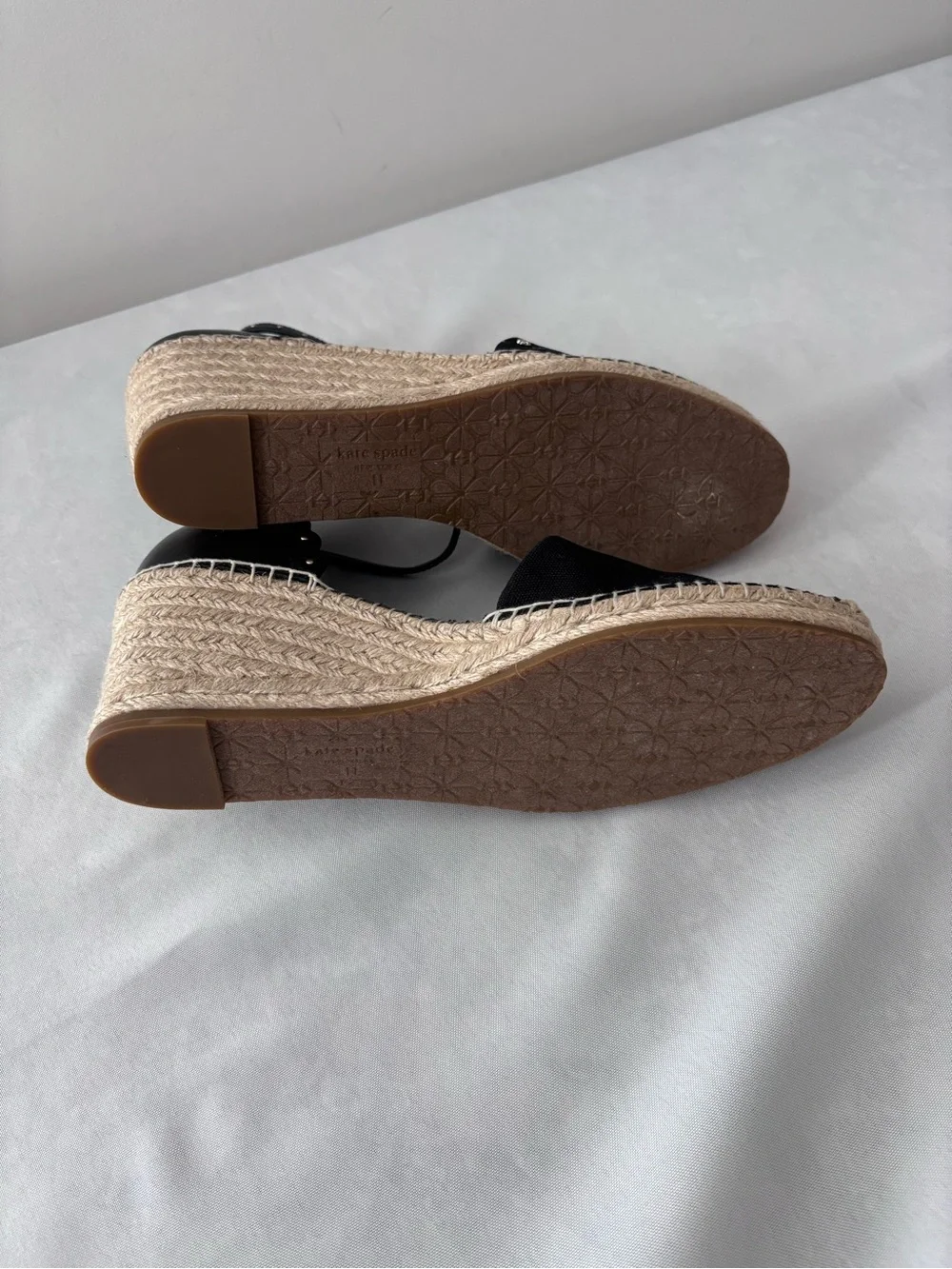 Kate Spade Paloma Black Canvas Wedge Espadrilles Studded Scalloped Heel Size 11B